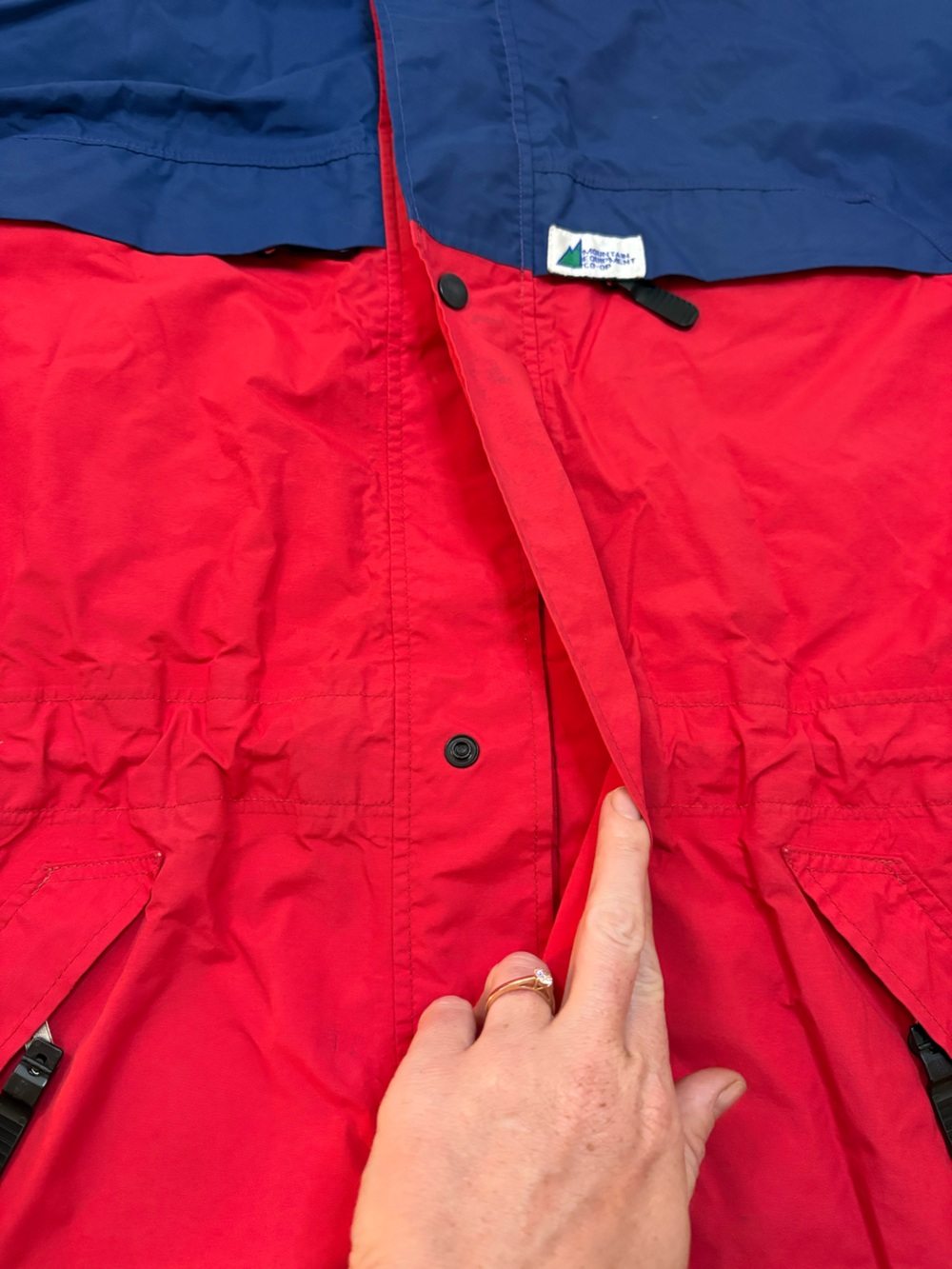 Vintage MEC 90s GoreTex Shell Colourblock Parka Jacket Mens M/L Gorpcore Red - Picture 6 of 16